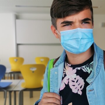 Pandemic Exposes Flaws of Education System, Educator Says